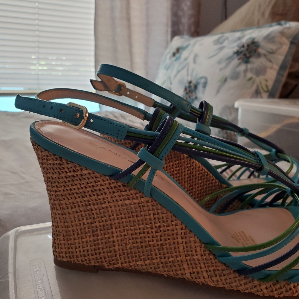 Bandolino Wedge Sandals - Picture 2 of 5